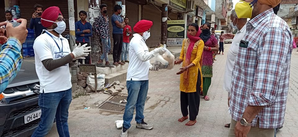 3rd Distribution Drive at Singhpura, Baltana, Near Gurudwara Nabha Sahib Zirakpur on 31st March 2020 Drive Photo